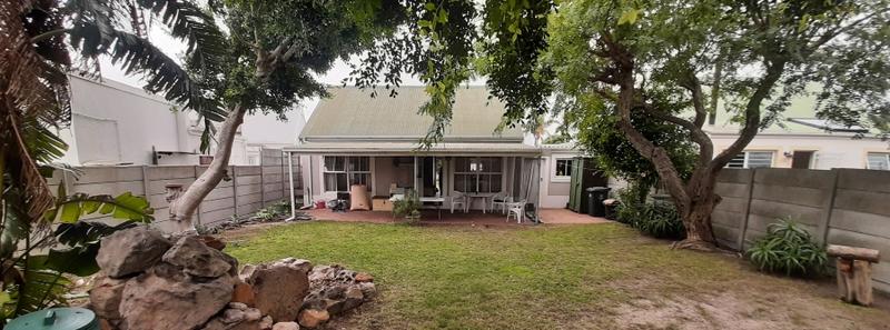 To Let 2 Bedroom Property for Rent in Bloubergstrand Western Cape